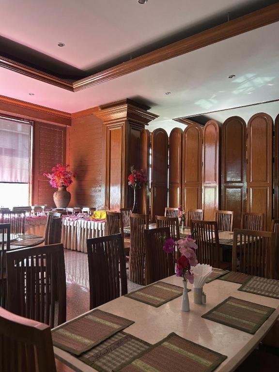 Pathumthani Place Hotel 27/34