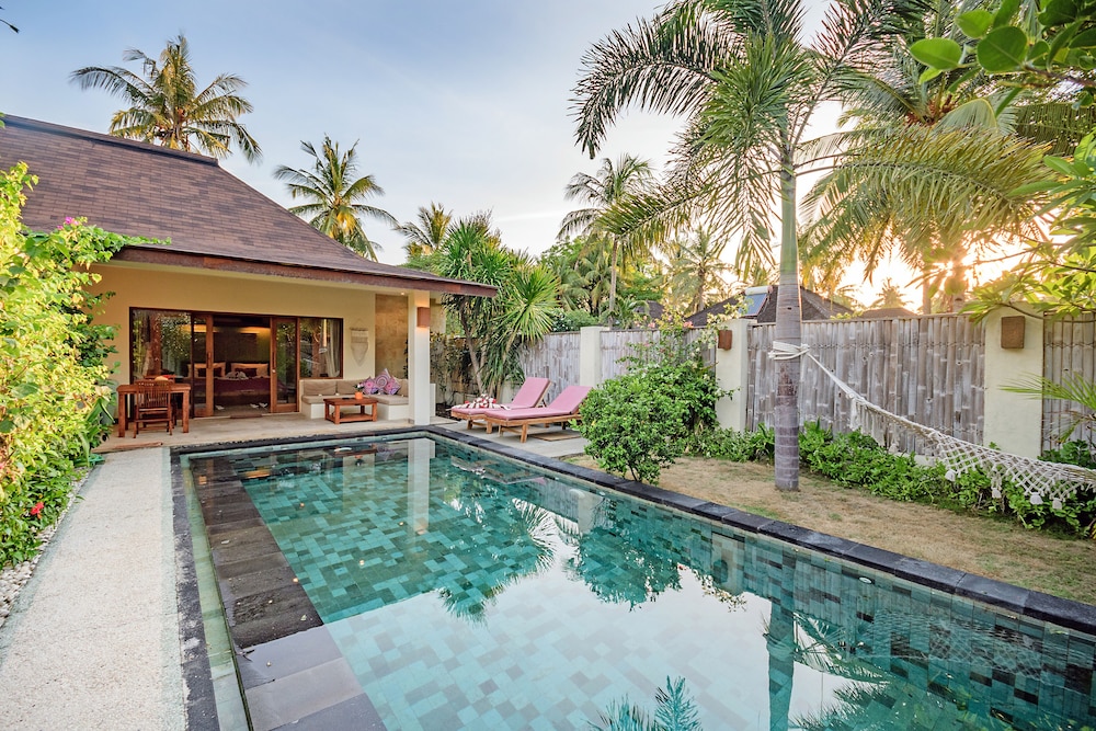 Kelapa Luxury Villas 2/80