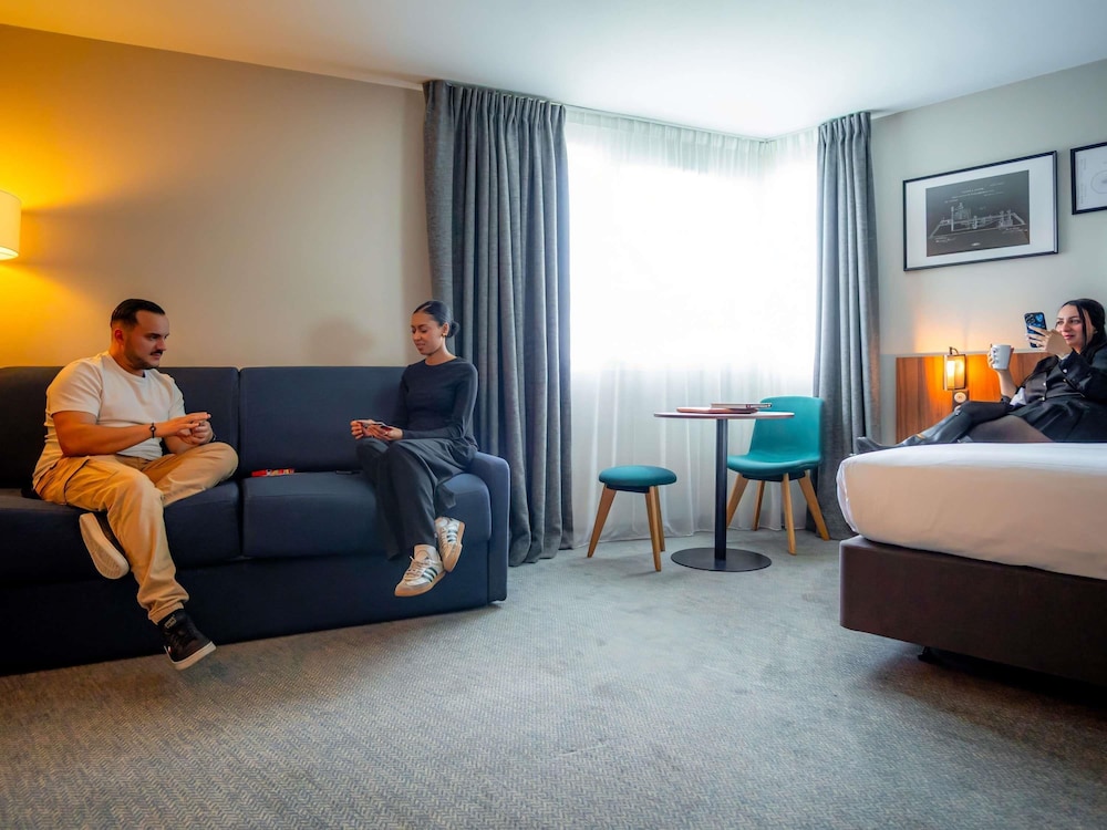 Mercure Paris Montparnasse Pasteur 44/73