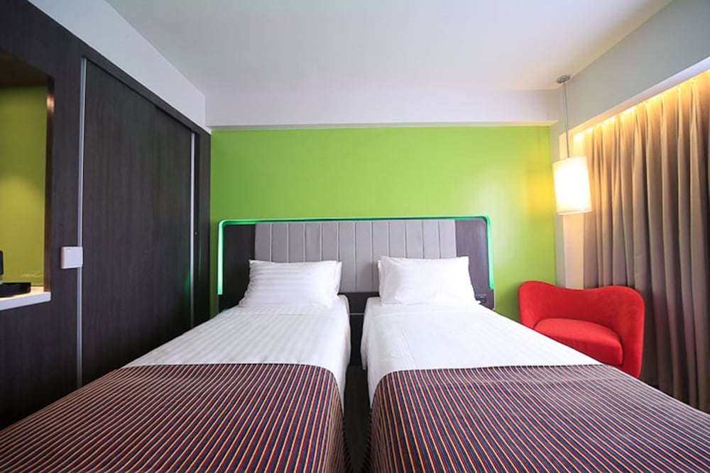 Park Inn By Radisson Clark 14/50