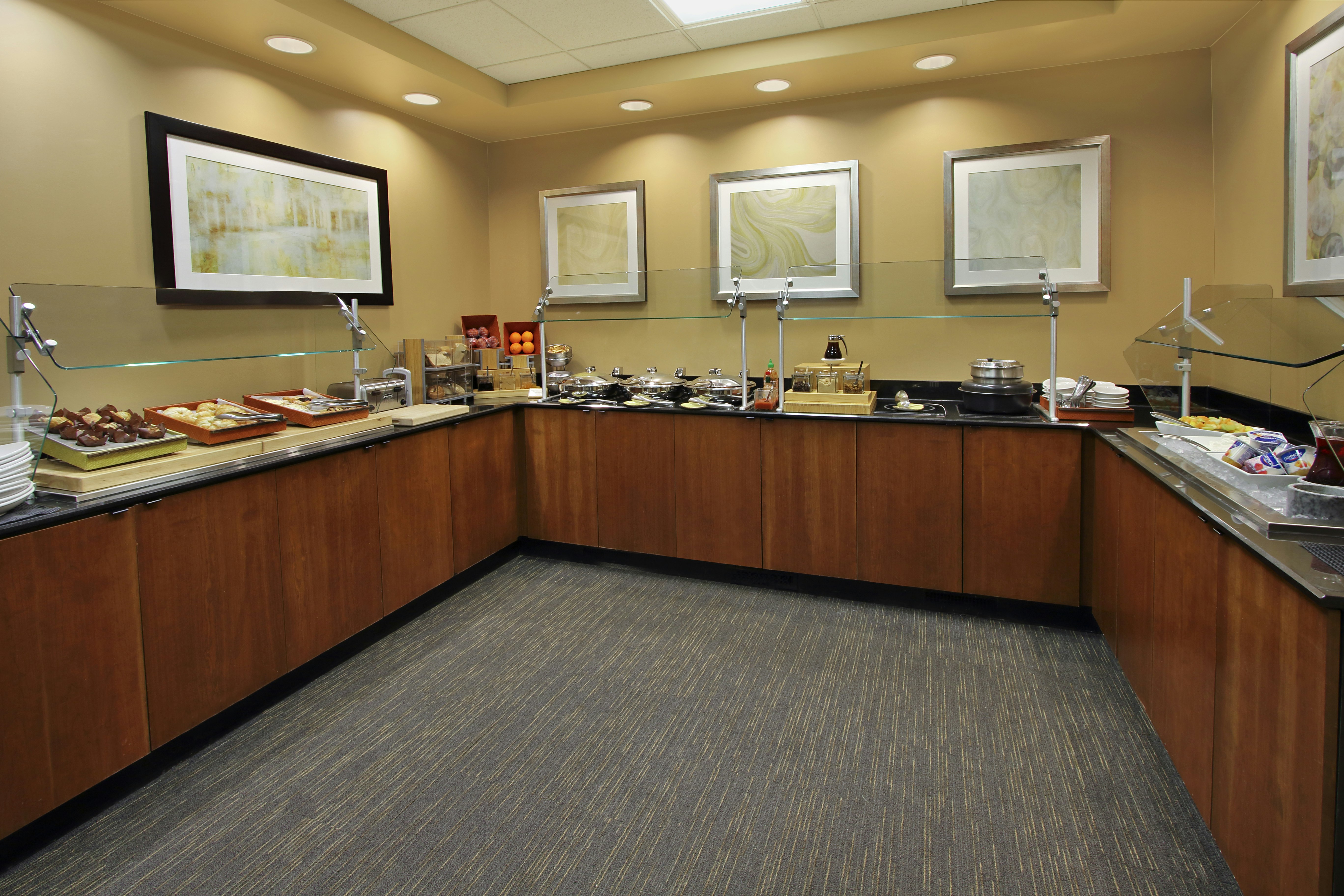 DoubleTree by Hilton Hotel Newark Ohio 15/65