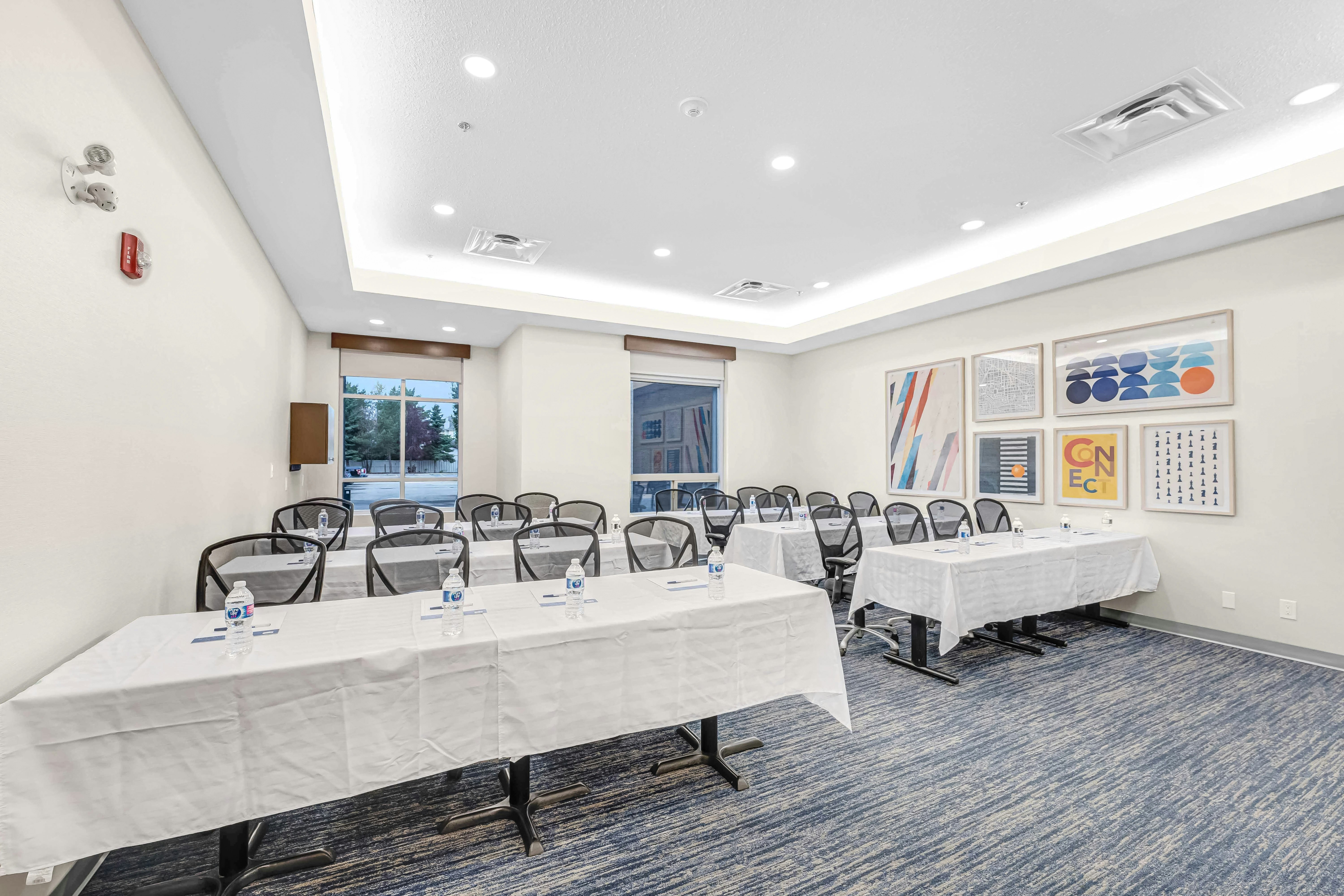 Holiday Inn Express Hotel Suites Edmonton South 43/50