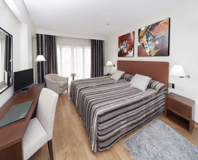 Aparto Hotel Rosales 1/24