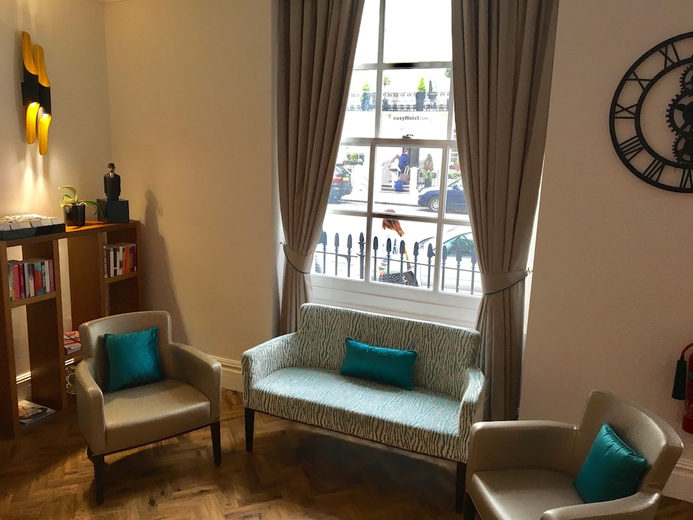 The Beverley Hotel 39/50
