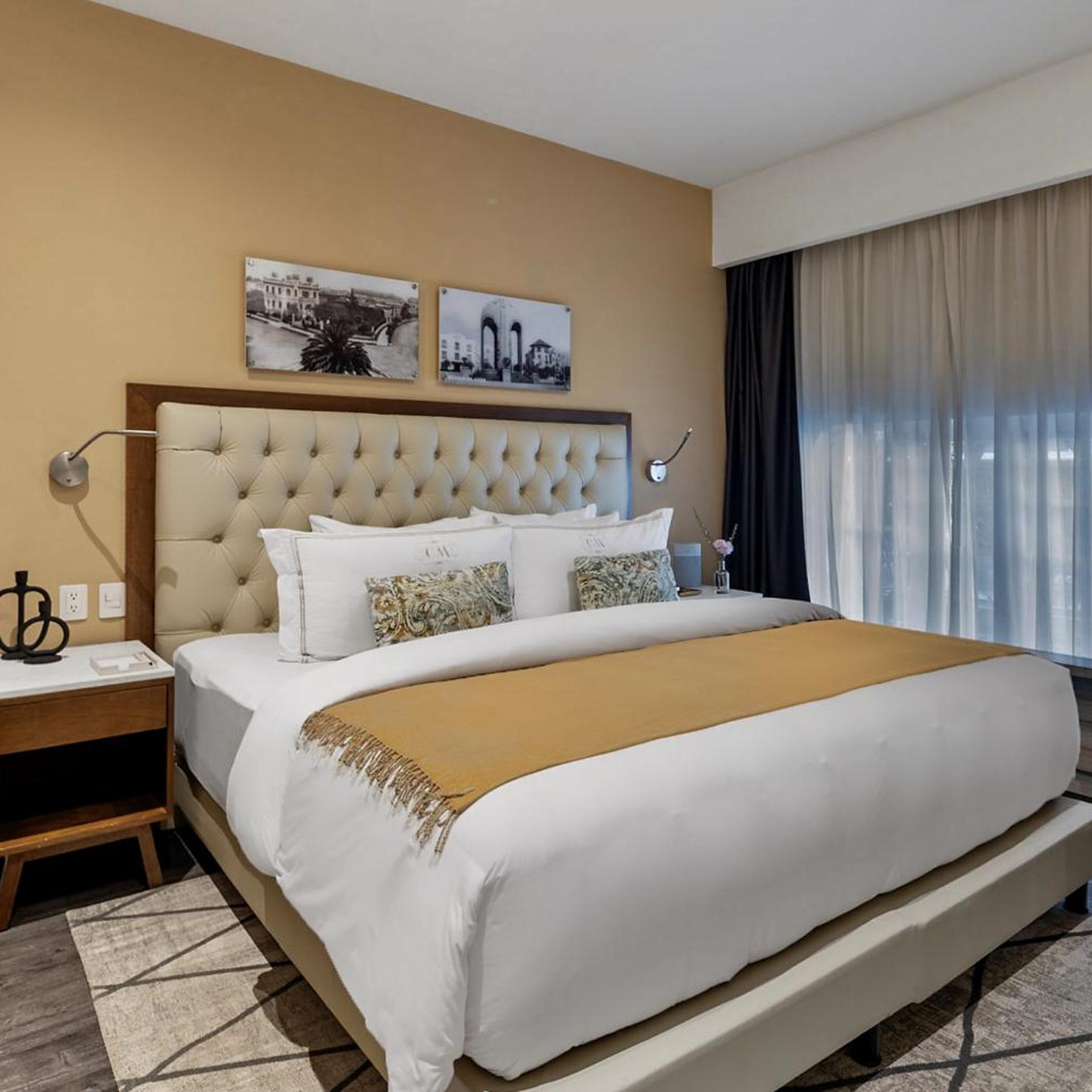 Master, Suite