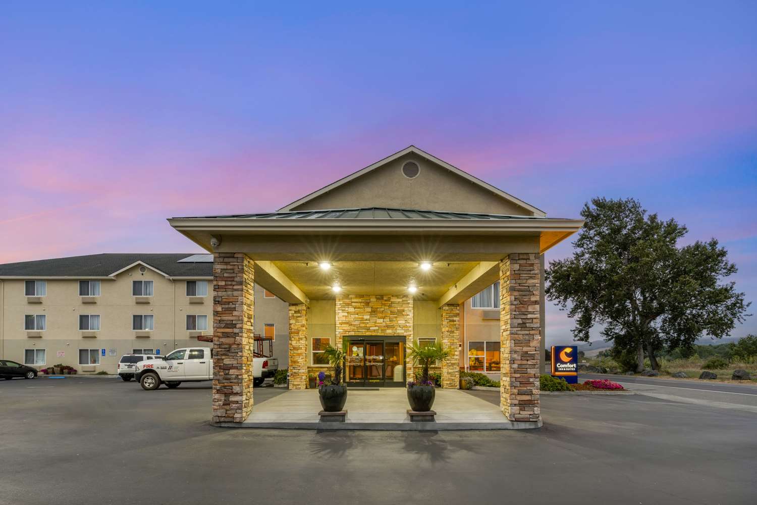 Comfort Inn & Suites Redwood Country 3/13