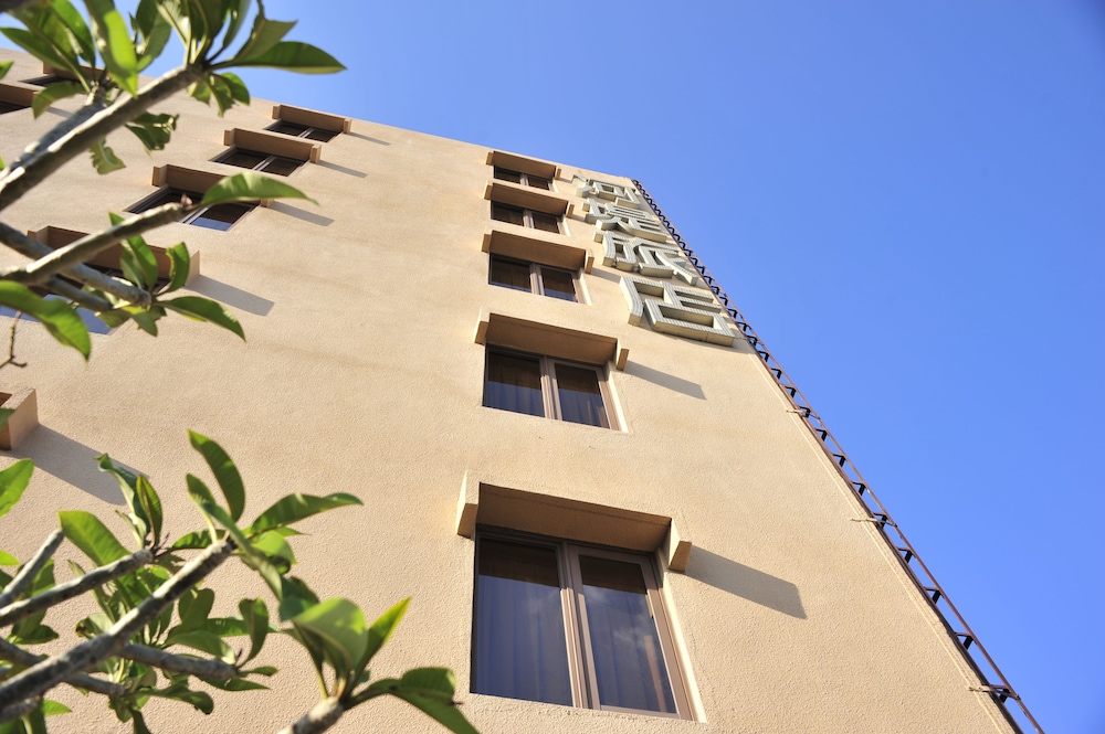 The Riverside Hotel Hengchun in HENGCHUN