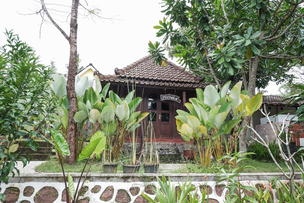 OYO 550 Kebon Krapyak Cottage Syariah 4/42