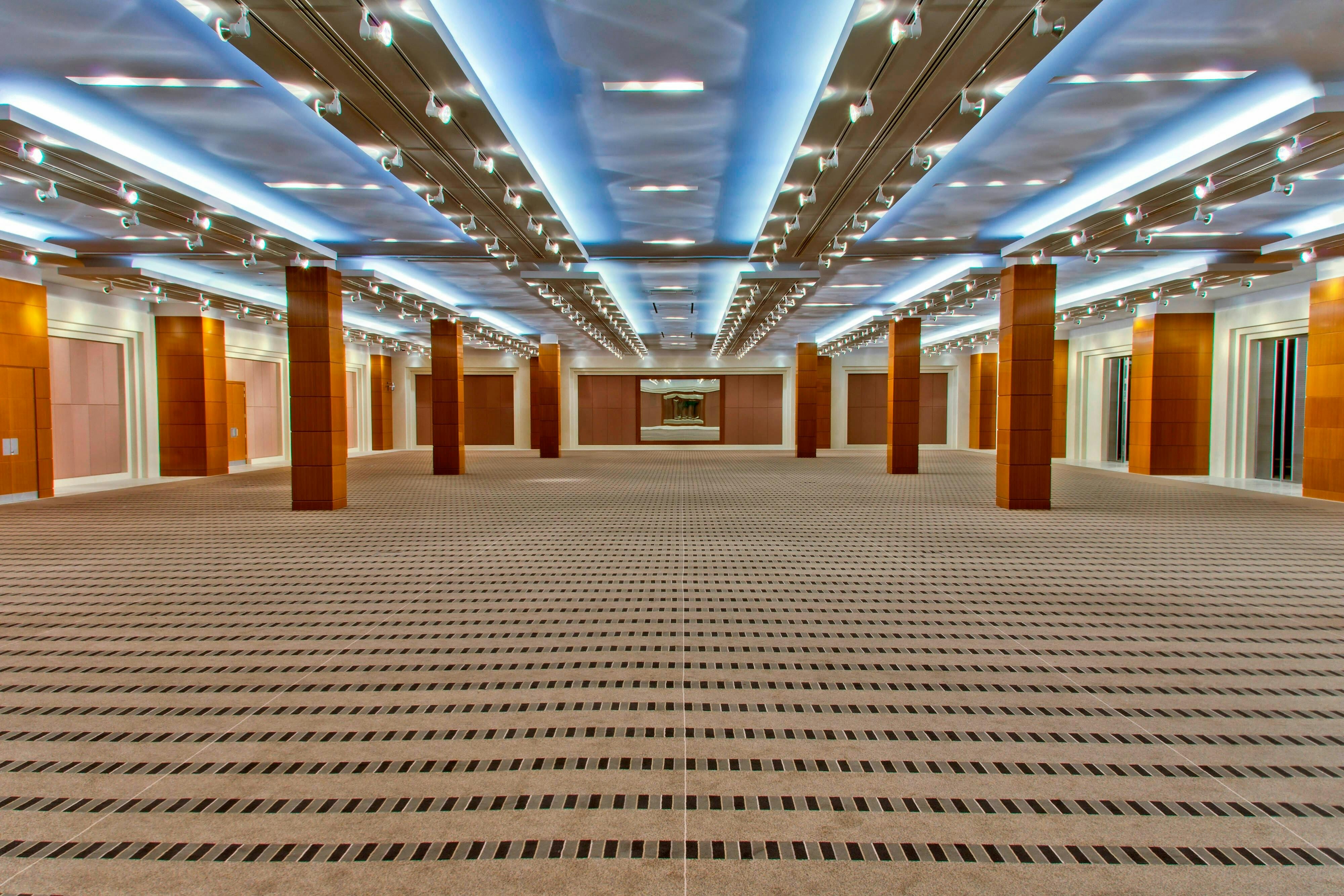 فندق وأبراج شيراتون الدمام(Sheraton Dammam Hotel & Convention Centre) 44/45