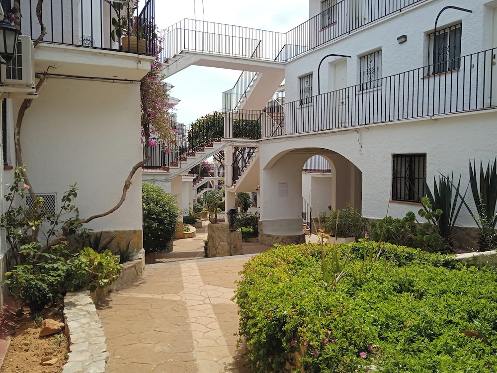Apartamentos Tierra de Irta 3000 64/70