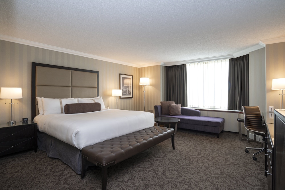 Sandman Signature Edmonton Downtown Hotel 14/46