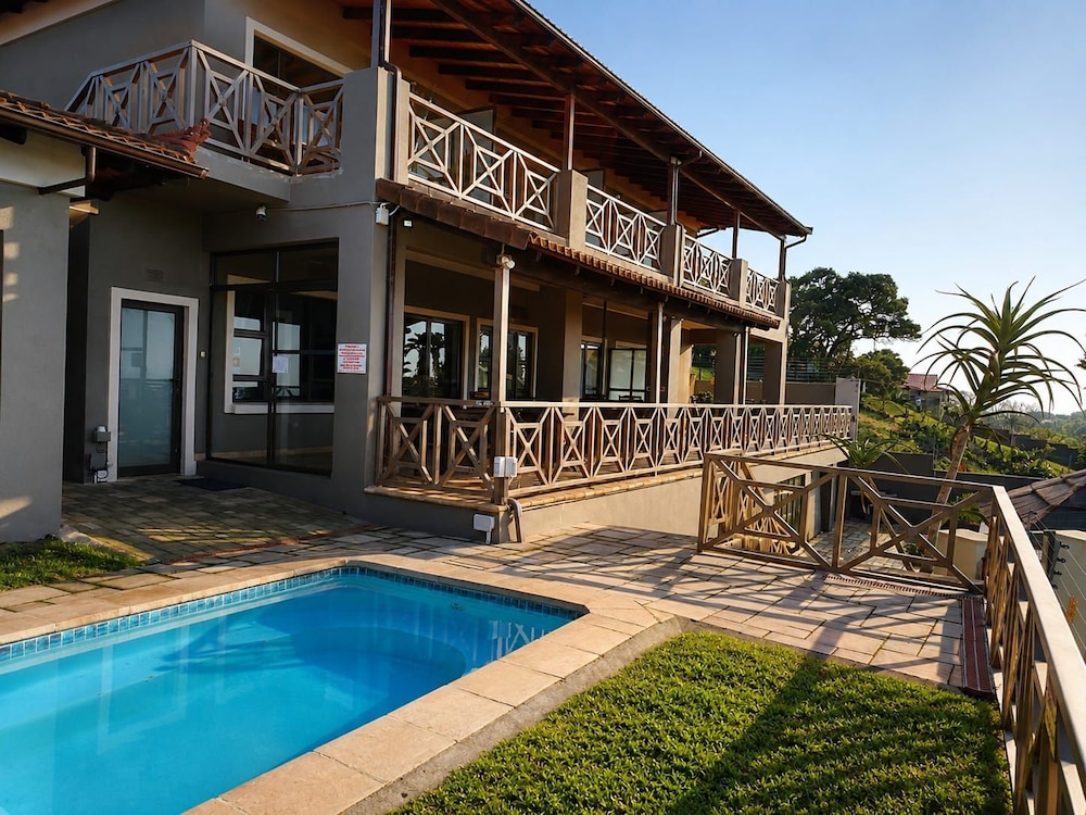 Lombok Lodge 33/42
