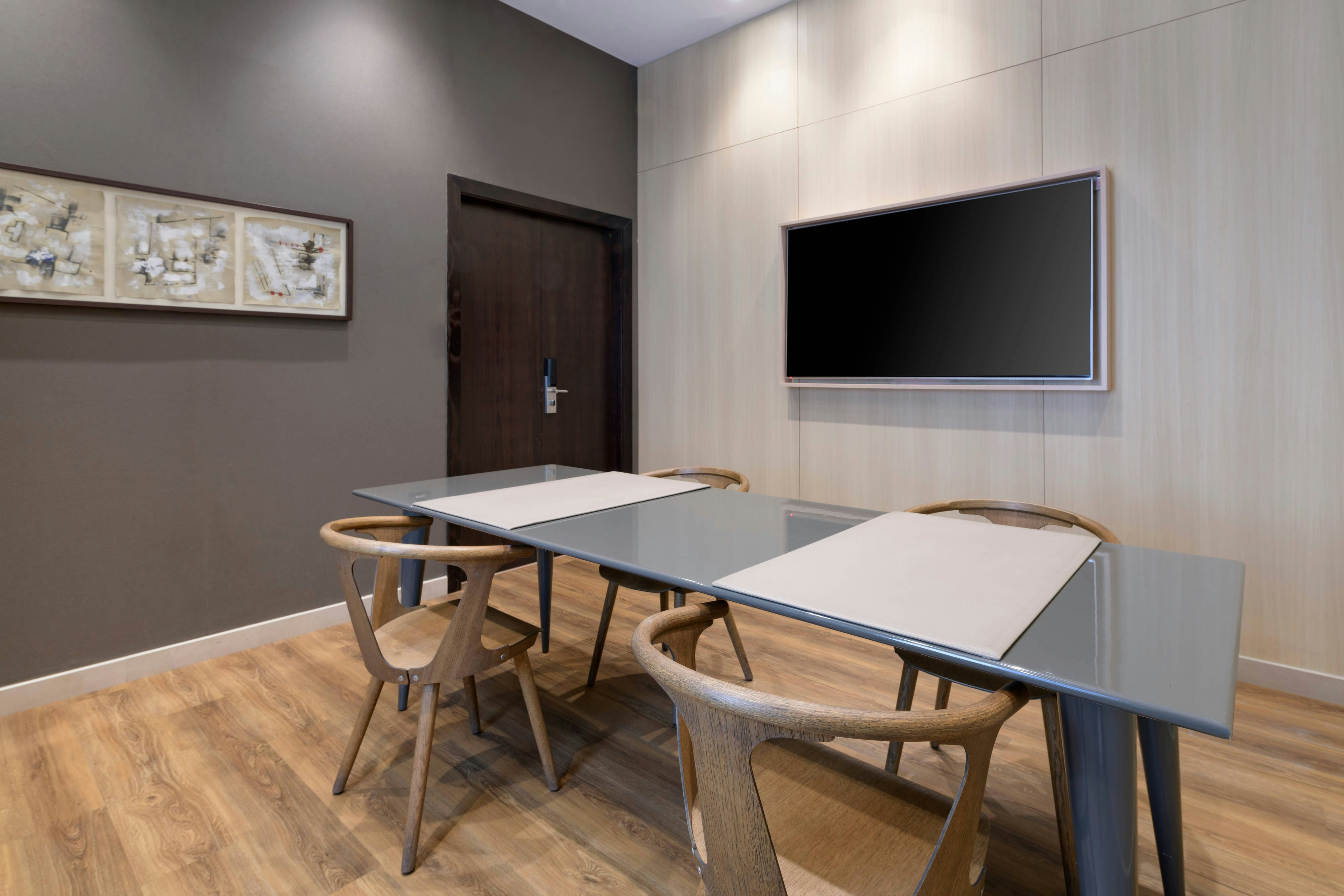 AC Hotel Valencia by Marriott 66/71