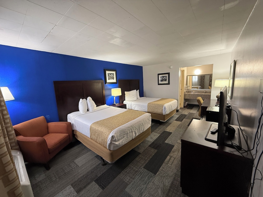 Travelodge by Wyndham Great Bend 19/32