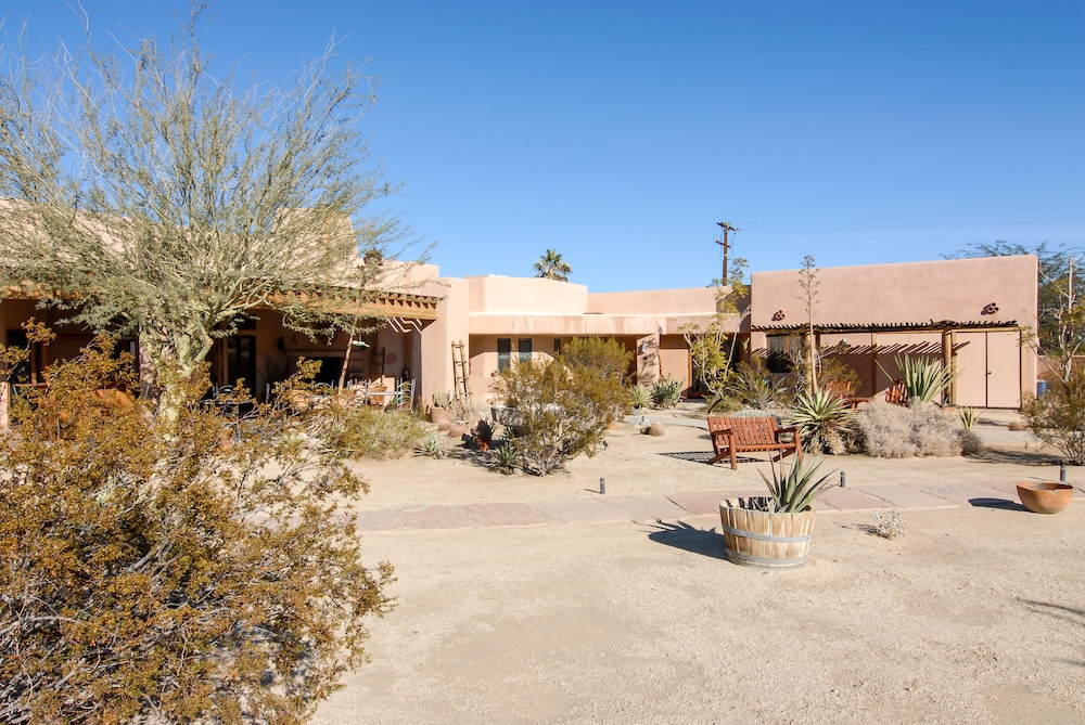 Borrego Valley Inn 35/45