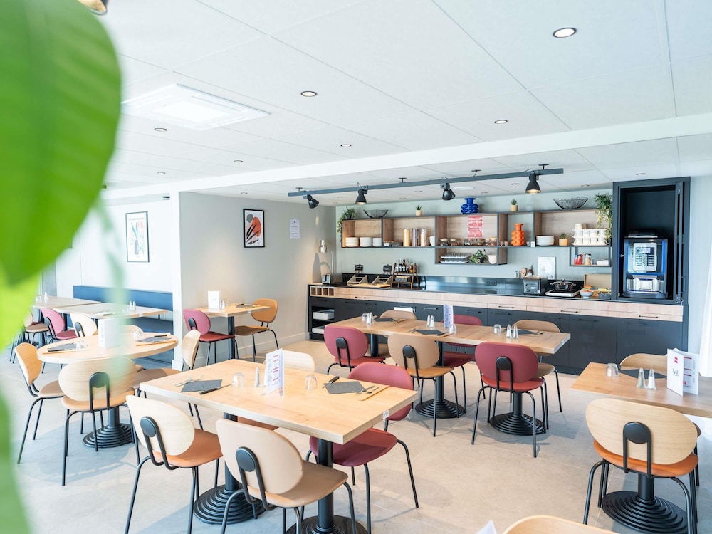 Ibis Orleans La Chapelle Saint Mesmin 48/64