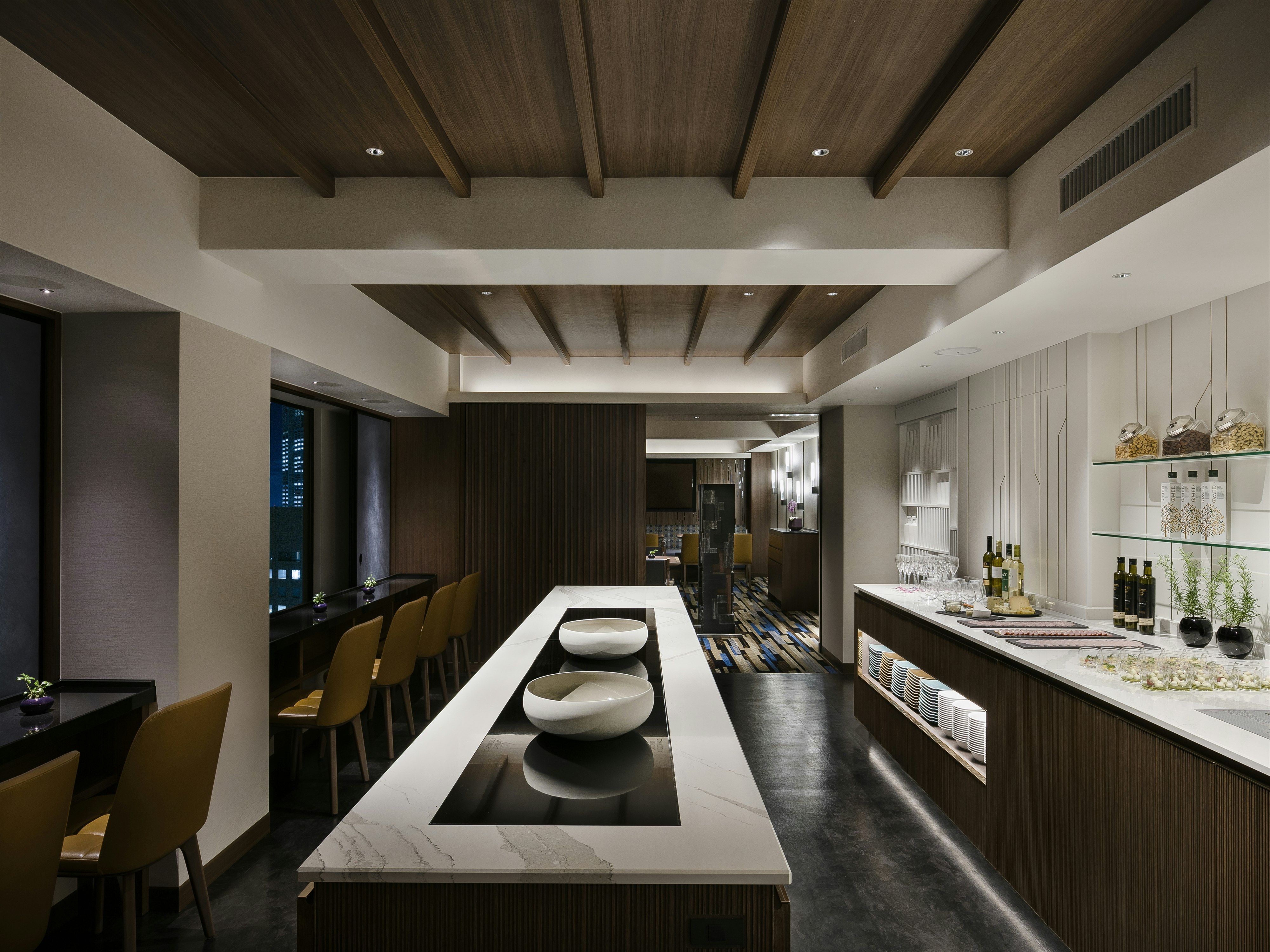 Hilton Tokyo 78/78