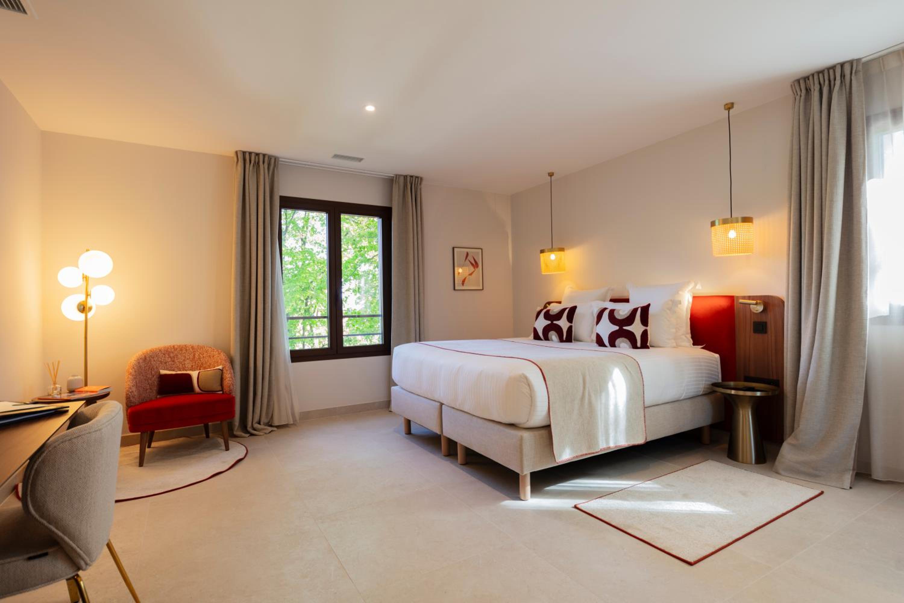 Room at La Bastide Bourrelly - Mathias Dandine, CABRIES
