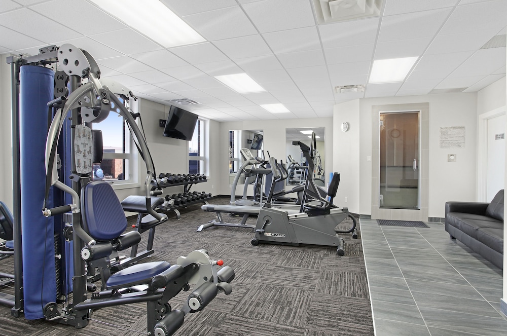 Guest House Inn And Suites 20/46