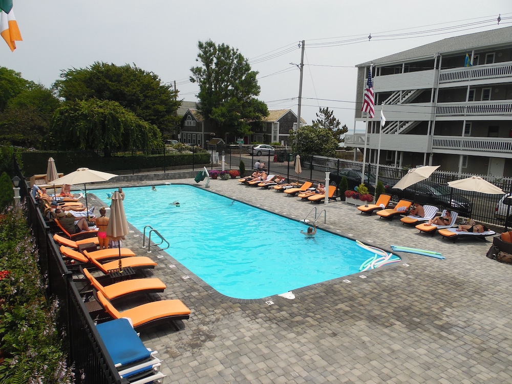Surfside Hotel and Suites 1/57
