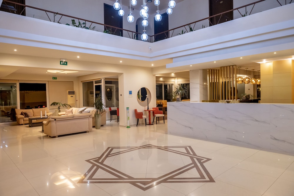 Theo Hotel 7/63
