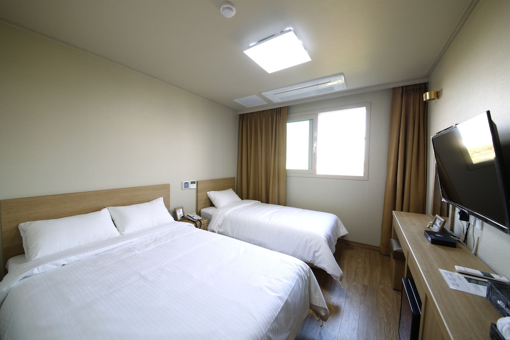 Nice Hotel 10/34
