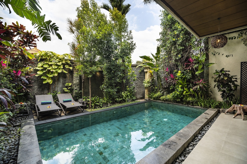 Bali Ayu Hotel And Villas 3/75