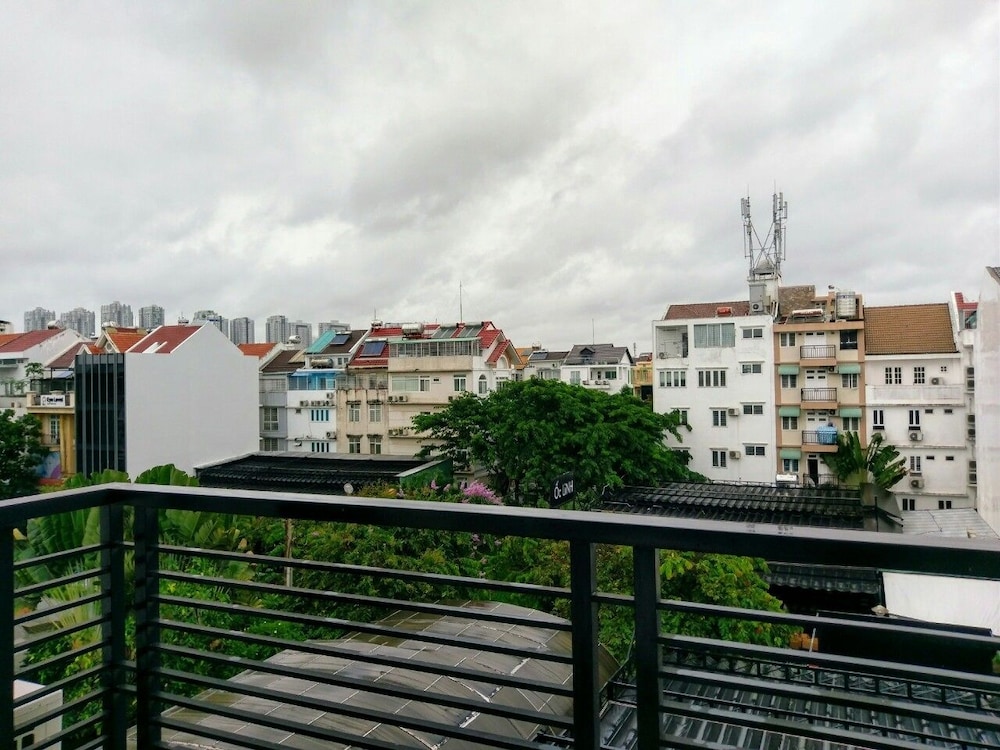 My Khanh A&E 23/26