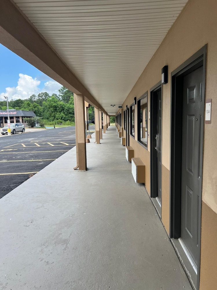 Quality Inn Kinder, LA 24/30