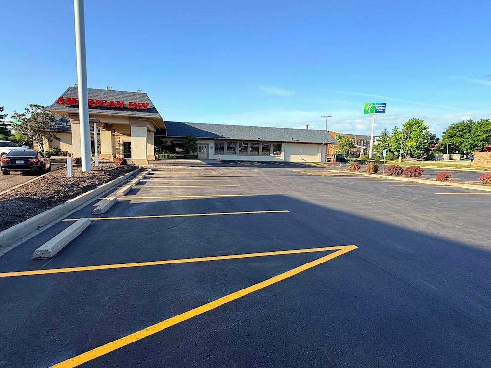 American Inn North Kansas City 49/57