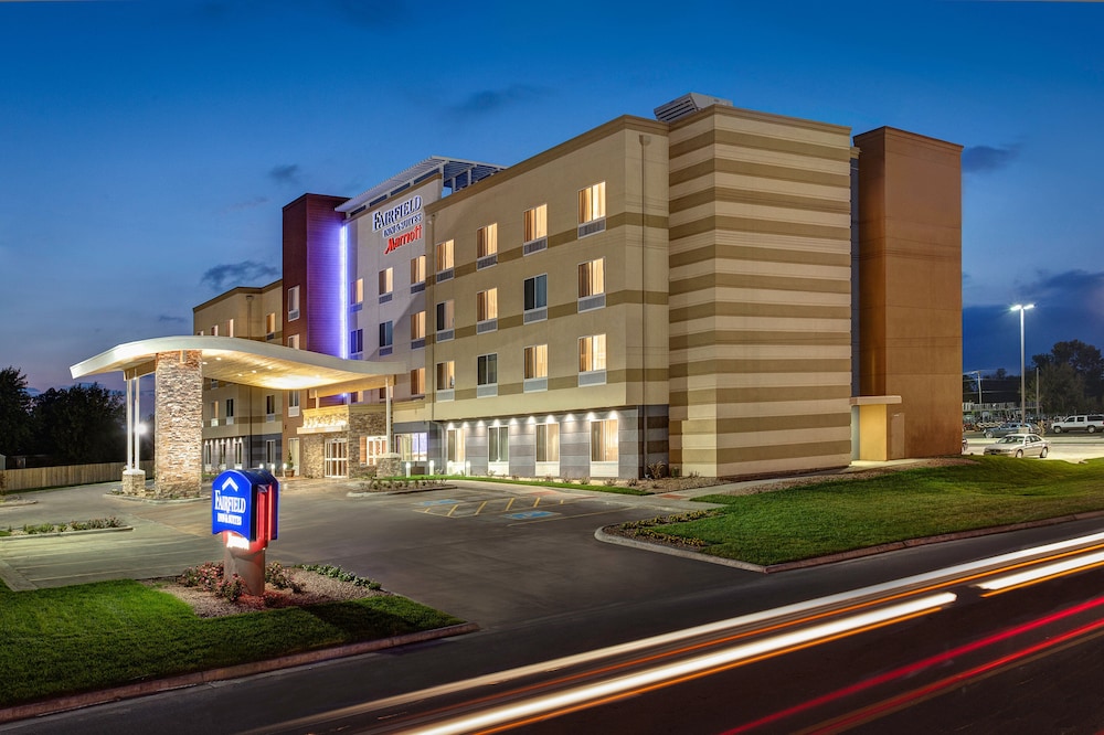 Fairfield Inn & Suites by Marriott Lincoln Crete 43/50