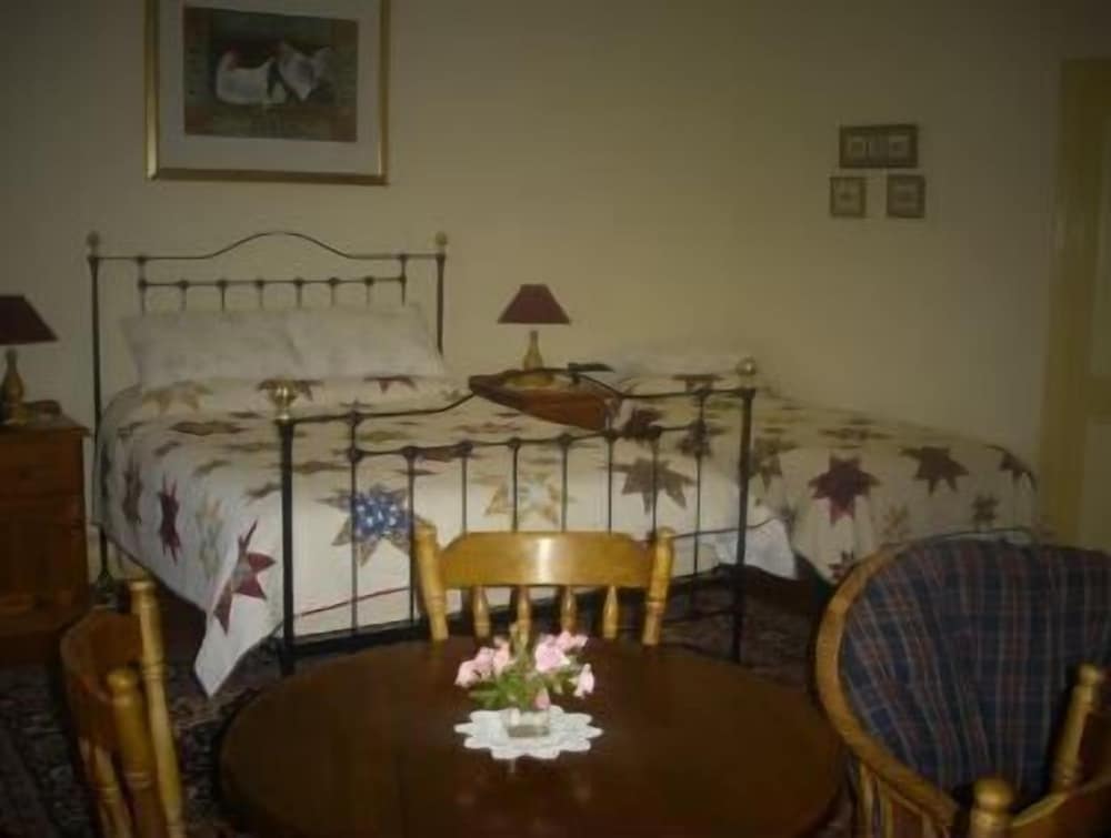Robe House B&B 25/33