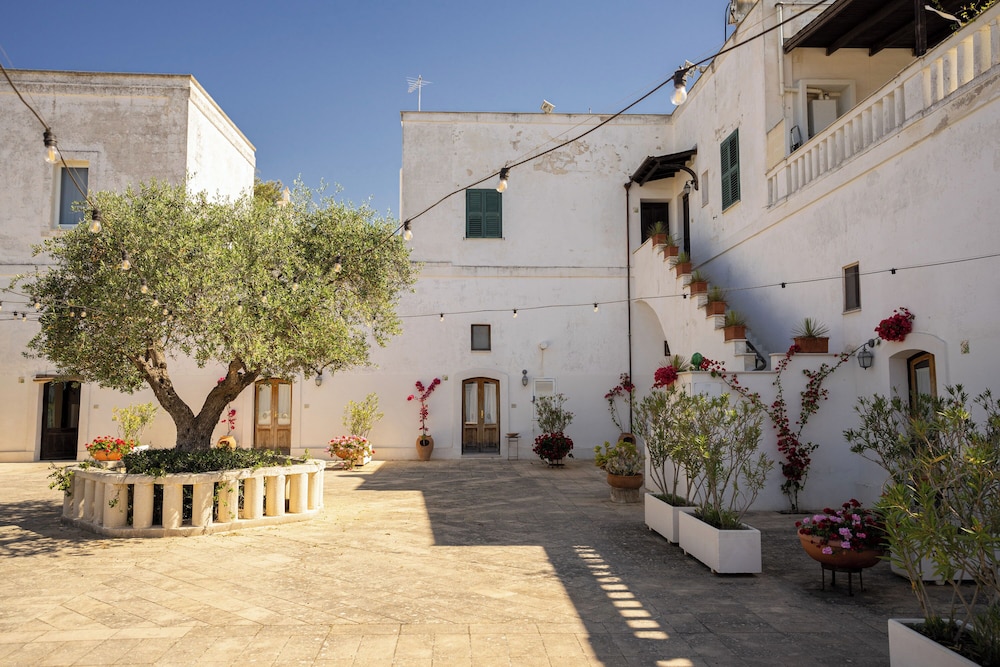 Tenuta Del Barco 37/48
