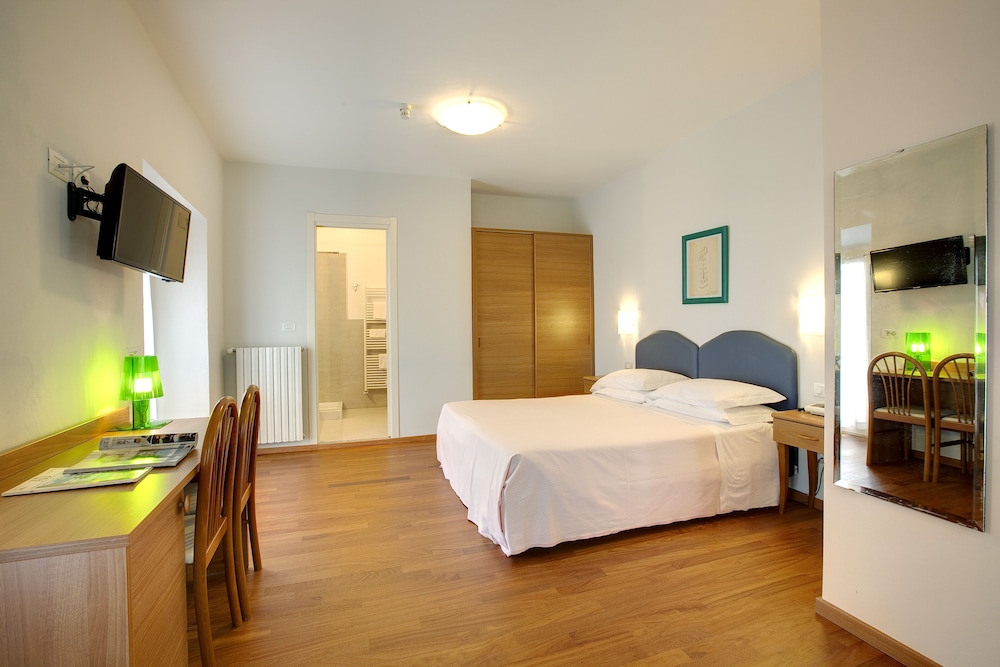 Hotel Beau Rivage 18/69