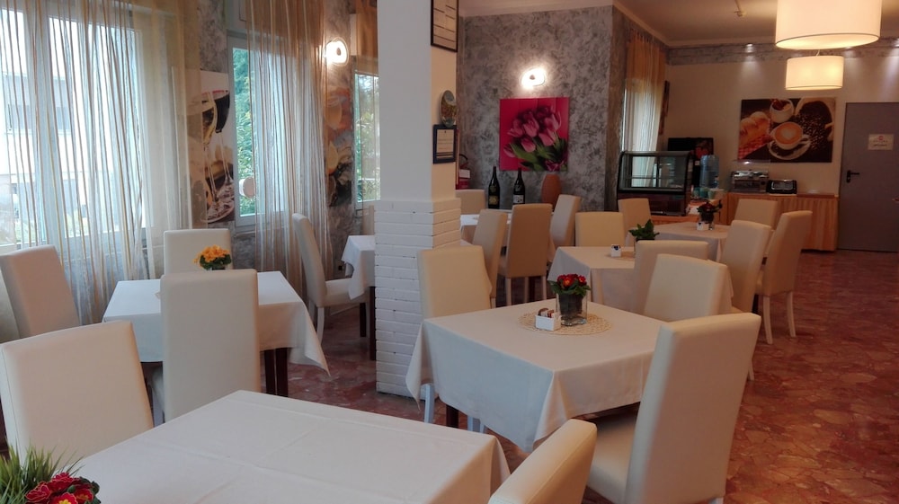 Hotel Irene 39/50
