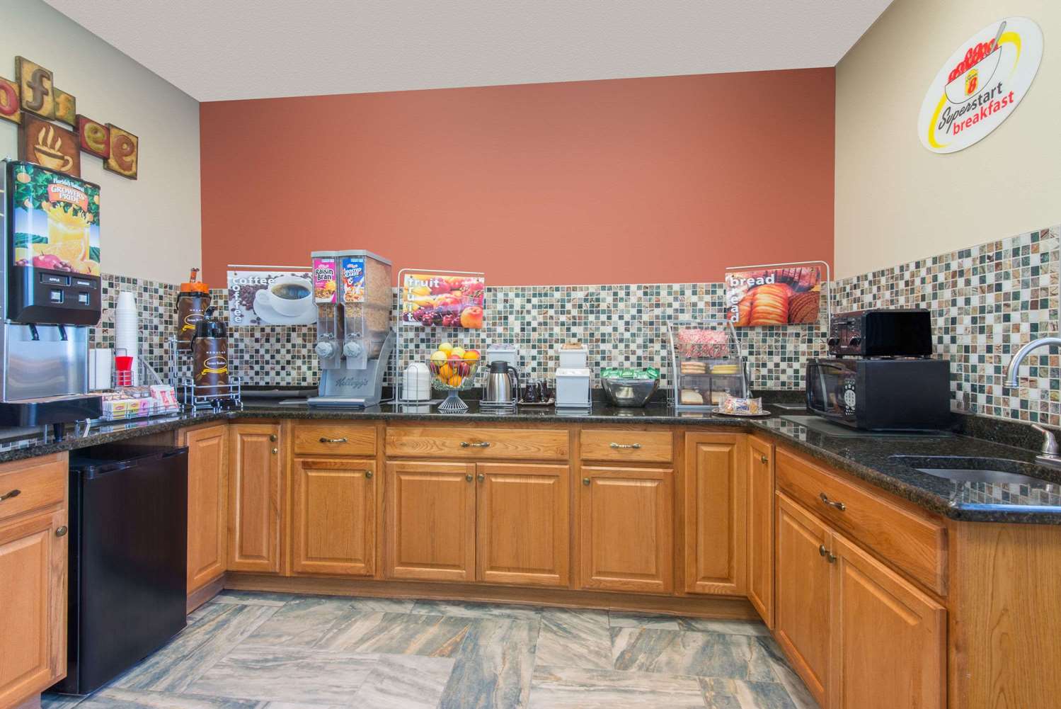 Super 8 by Wyndham Youngstown/Austintown 4/12