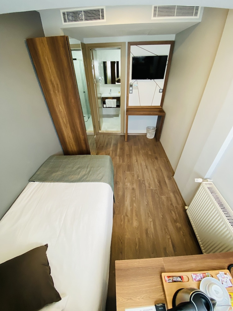 Hakcan Hotel 24/50