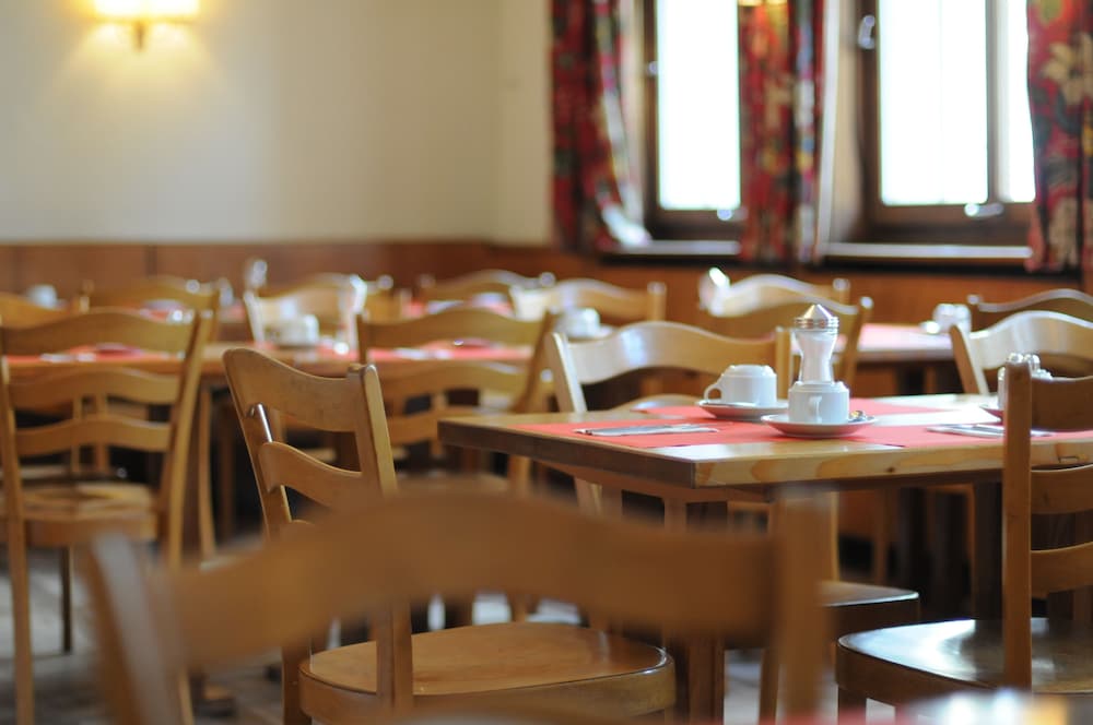 Weisses Kreuz Hotel 29/47