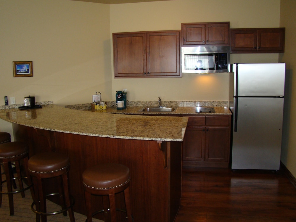 StoneCreek Lodge 10/48