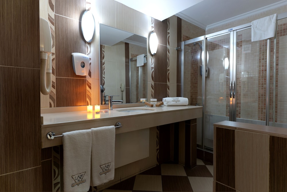 Lazz Hotel By Ketenci (ex. Izmir Comfort Hotel) 39/40