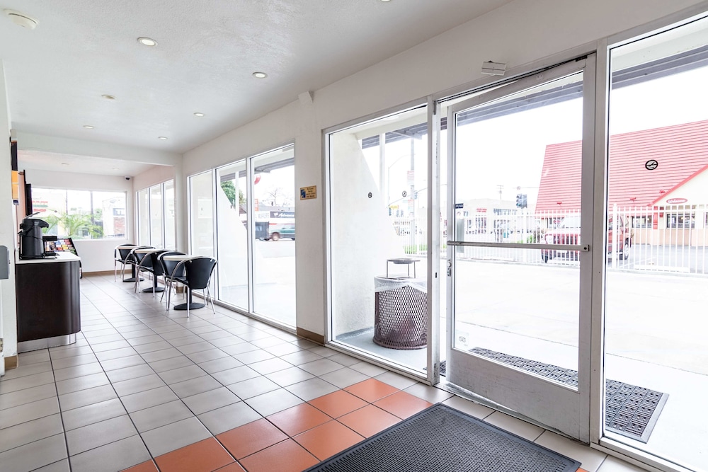 Motel6 Long Beach, CA - International City 29/38