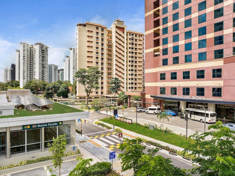 Grand Mercure Singapore Roxy 62/66