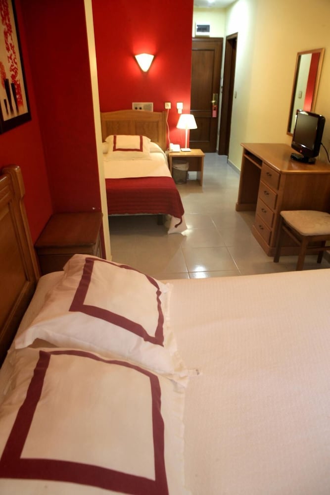 Hotel Azpiazu 4/34