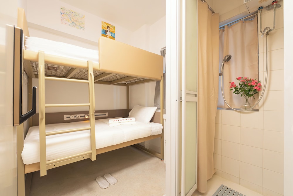 ROOM, BUNK BED
