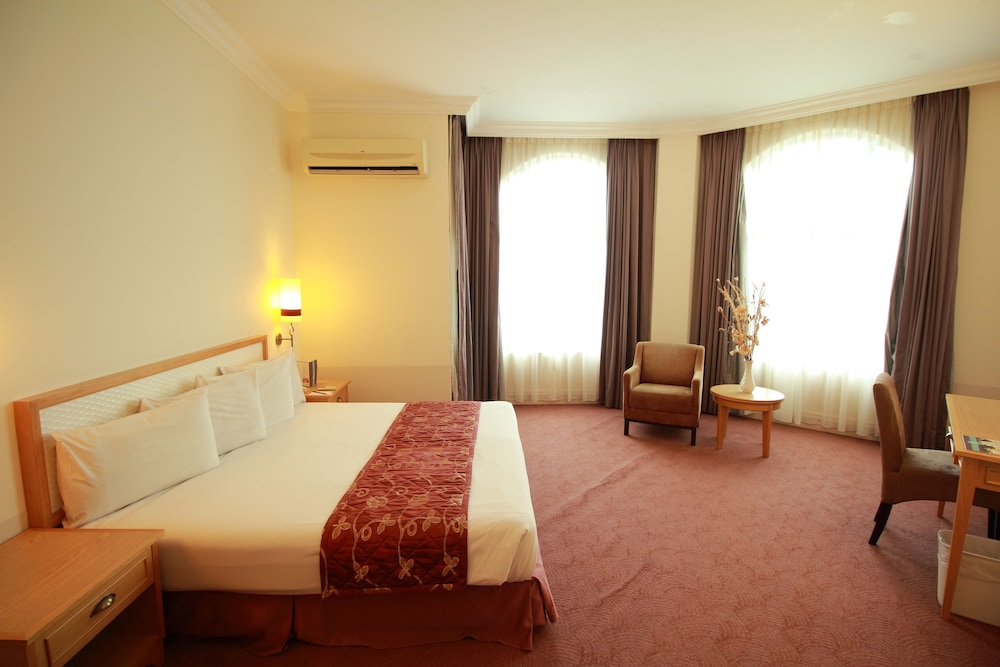 GRAND KAMPAR HOTEL 16/56