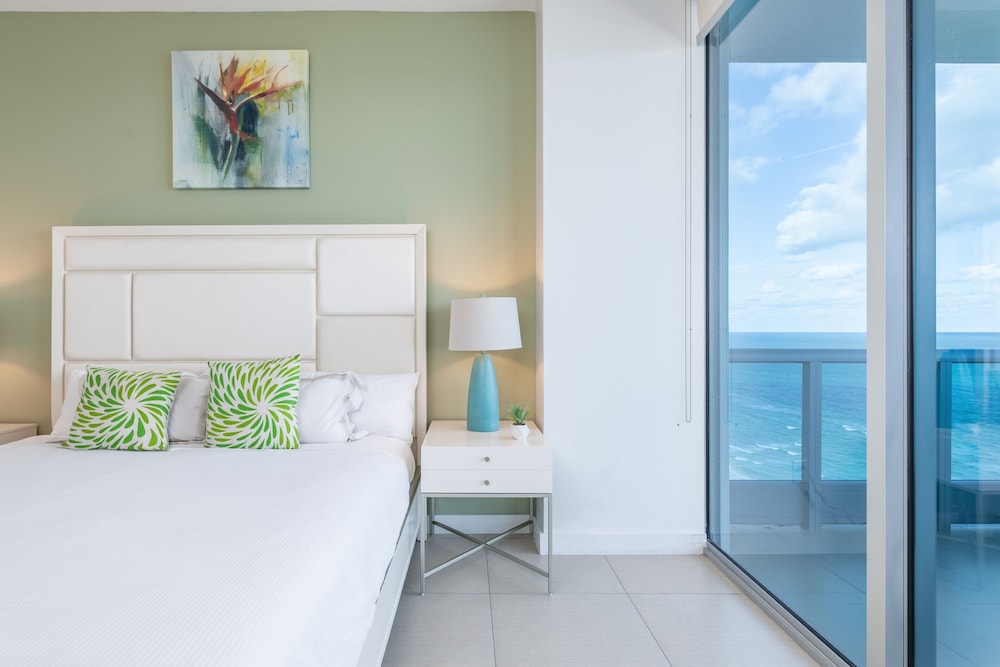Churchill Suites Monte Carlo Miami Beach 30/76