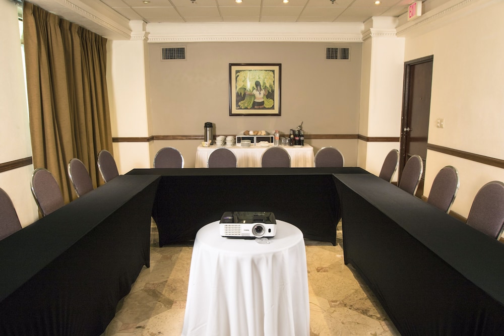 ISTAY HOTEL MONTERREY HISTORICO 26/36