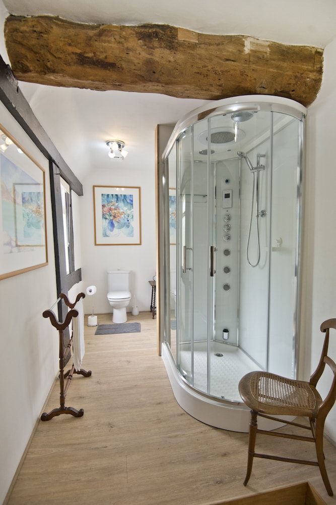 Lower Wythall B&B 26/50