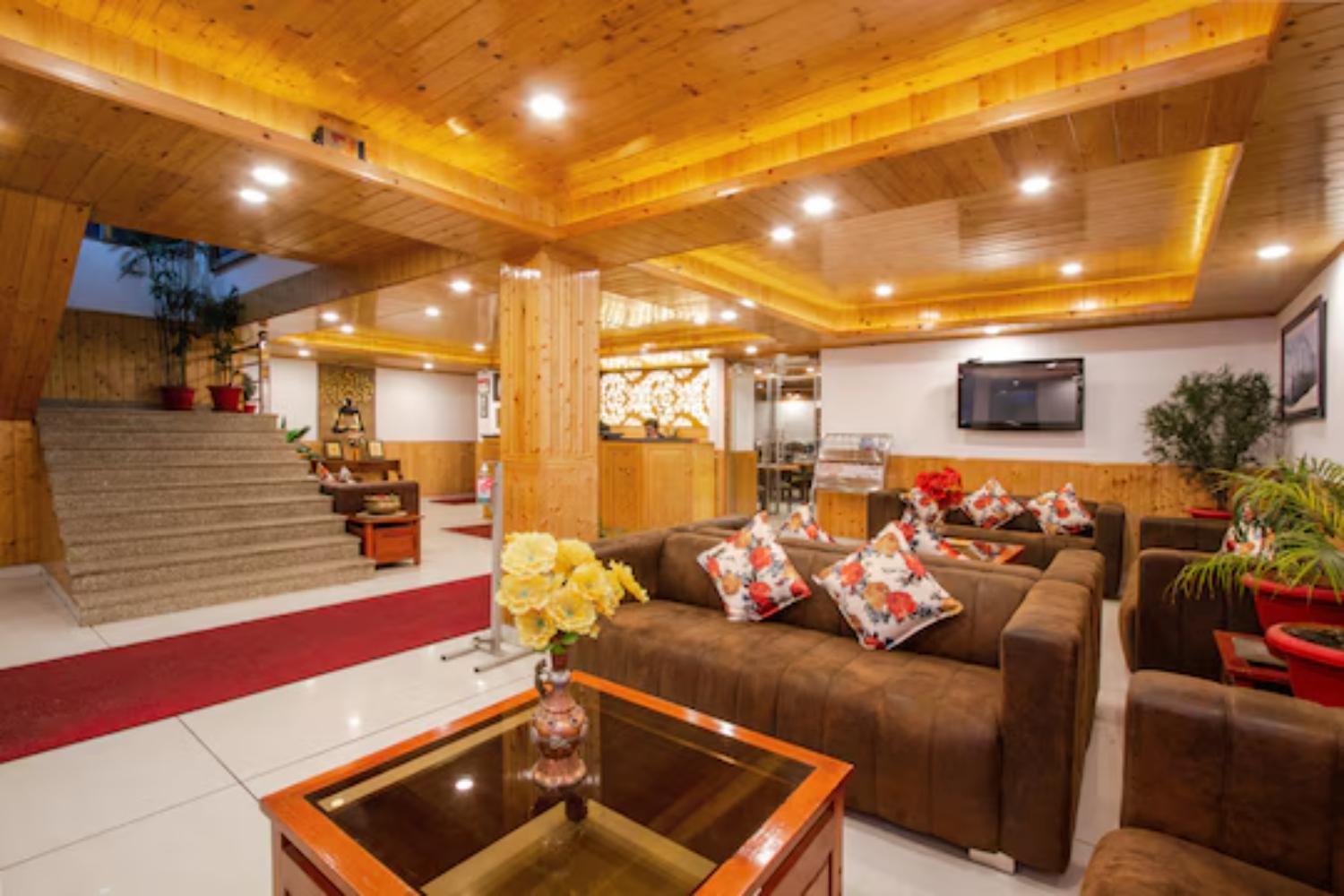 HOTEL HIMGIRI 39/50