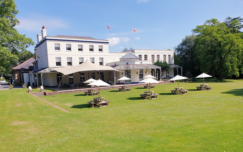 Stifford Hall Hotel Thurrock 62/67